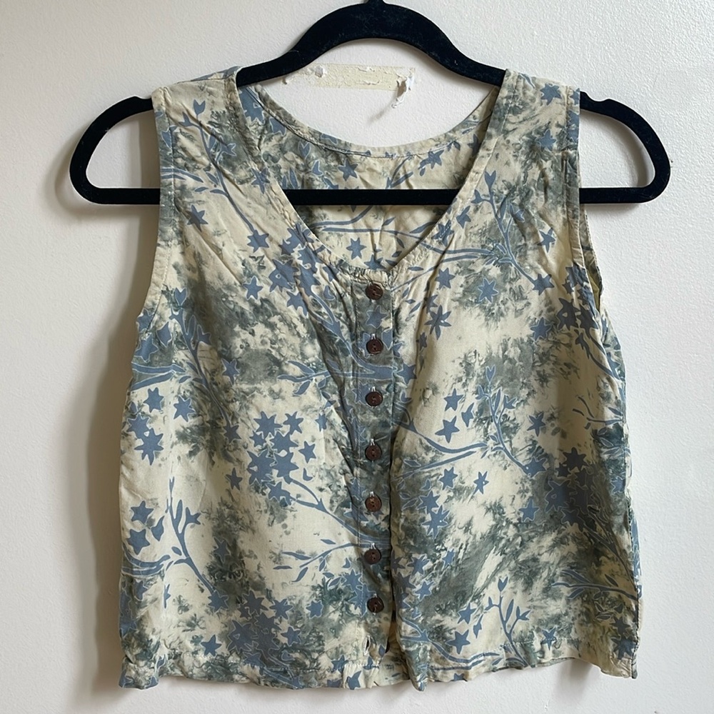 Sleeveless Summer Blouse